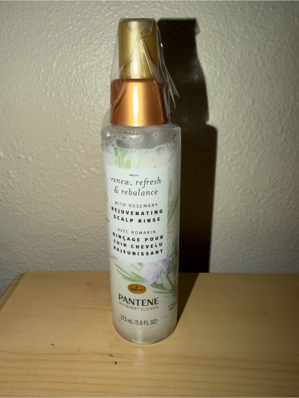 Pantene Renew & Refresh Rejuvenating Scalp Rinse — White/Gold